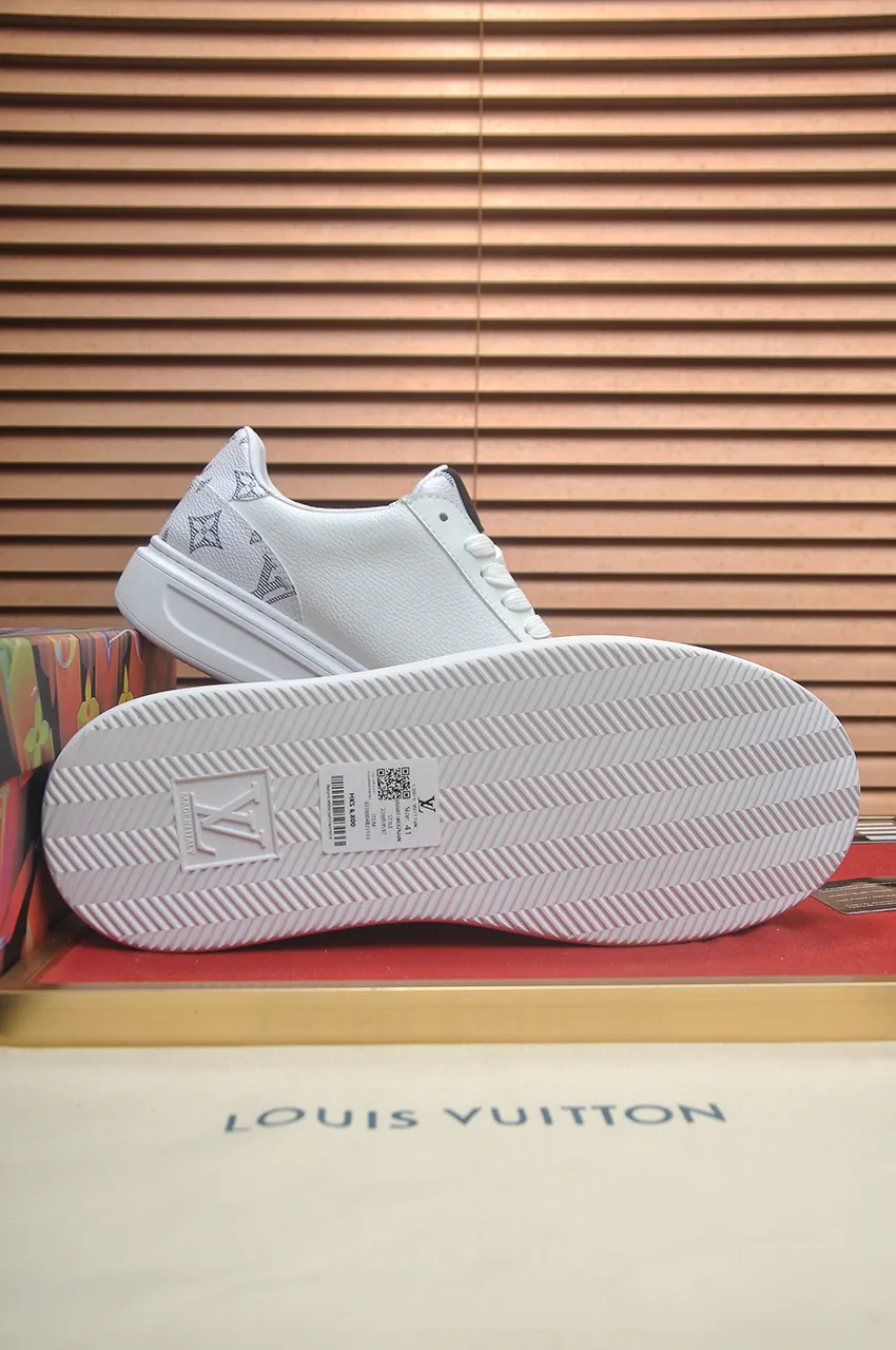 Men's shoes 💰540💶[LOUIS VUITTON] Original order price (water-dyed cowhide lining) new model 🍀LV Louis Vuitton * - top version of LV classic trendy shoes! Made of imported original cowhide, water-dyed cowhide lining, and original wear-resistant rubber outsole! High quality products! Code number 38-45 (45 is custom-made and cannot be returned or exchanged)